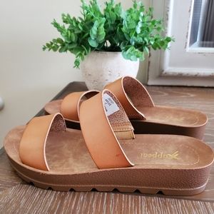 XAPPEAL WOMENS KAYLEE PLATFORM SLIDE SANDAL - NATU